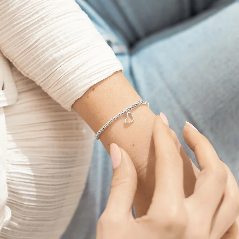 Joma Jewellery A Little 'Amazing Auntie' Bracelet In Silver Plating - Image 2