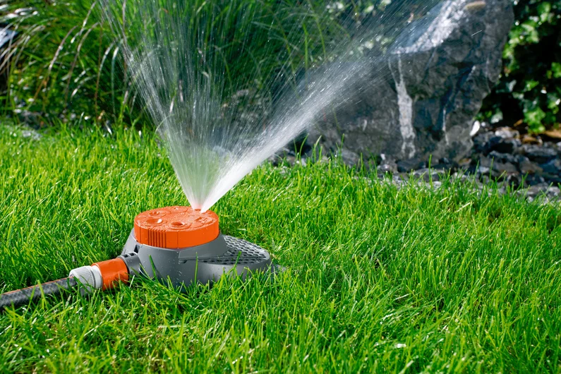 Gardena Classic 6 Pattern Sprinkler Boogie - Image 2
