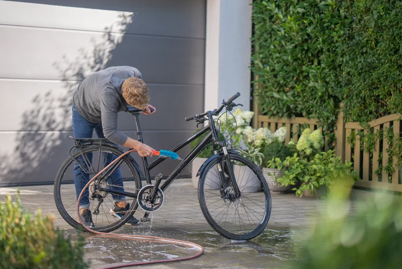 Gardena Cleansystem Bike Brush - Image 5
