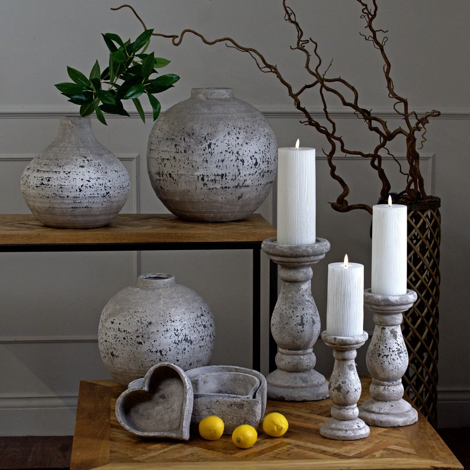 Hill Interiors Large Stone Ceramic Candle Holder - Image 3