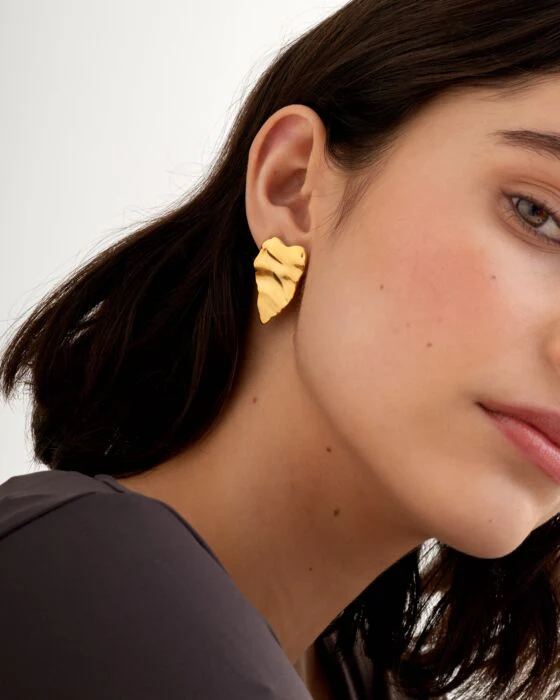 Katie Loxton Molten Heart Oversized Earrings Gold Coated - Image 3