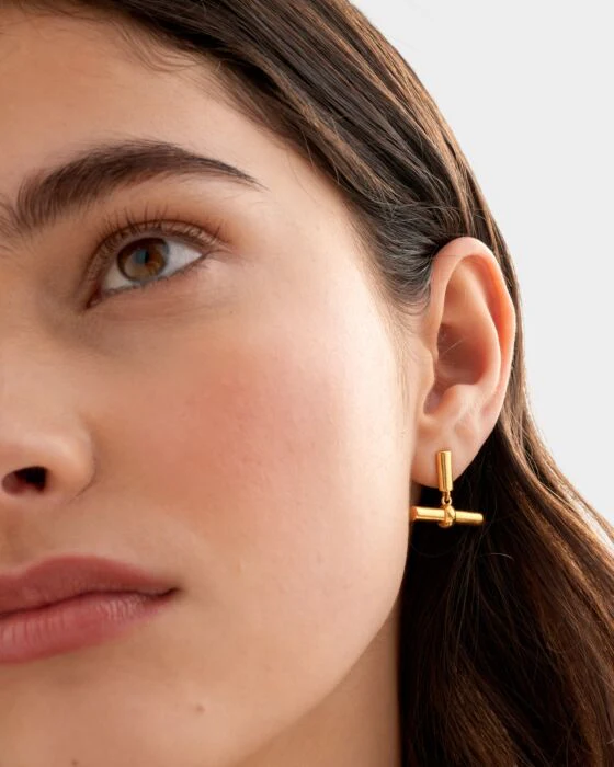 Katie Loxton Themis T-Bar Earrings Gold Coated - Image 3