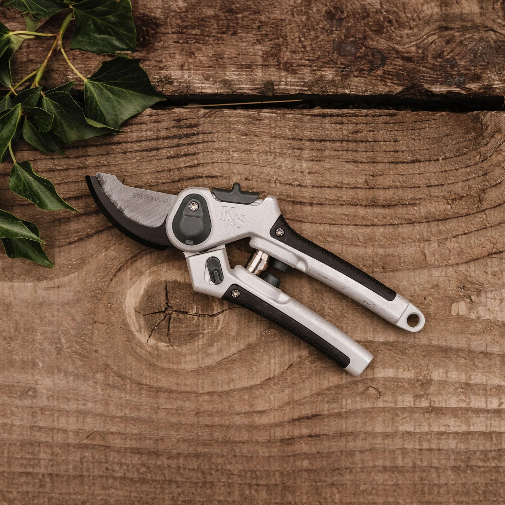 Kent & Stowe Eversharp Lite All Purpose Secateurs - Image 2