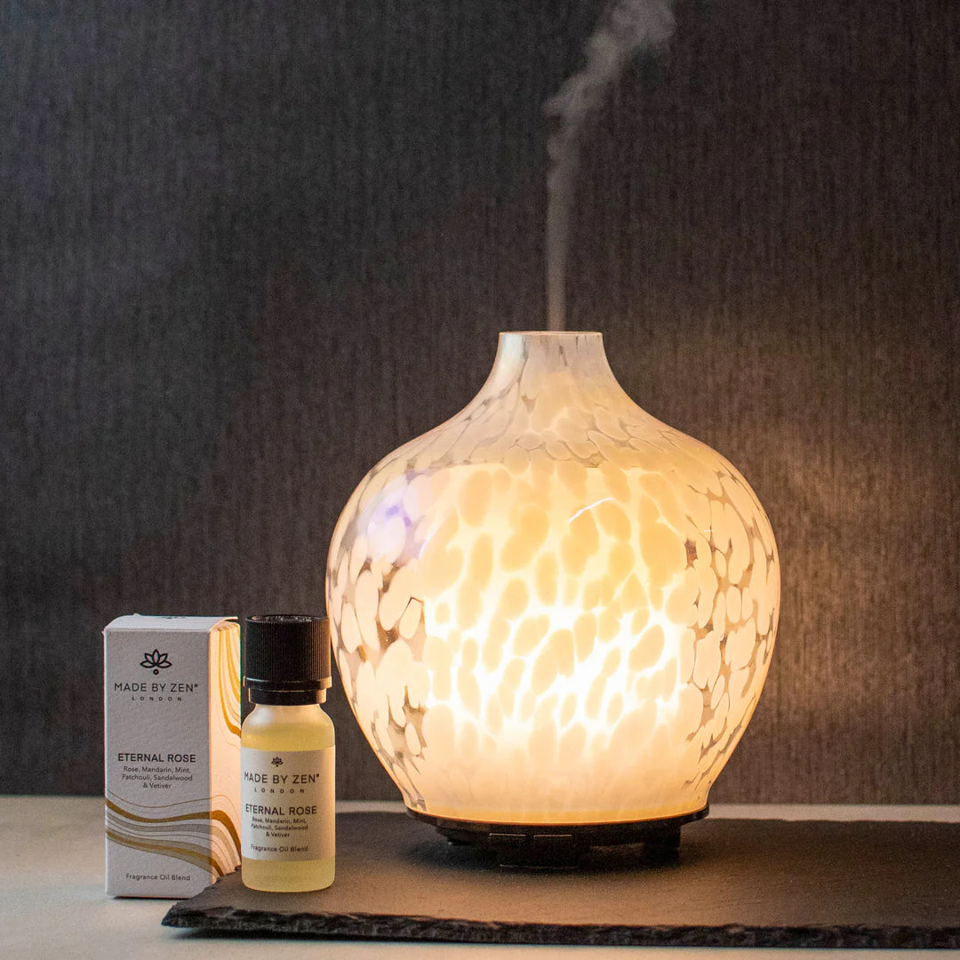 Made by Zen Mercura White Glass Electric Aroma Diffuser - Image 2