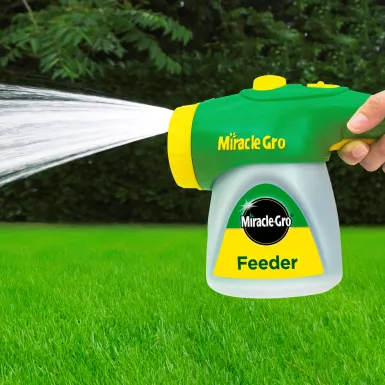 Miracle-Gro Feeder - Image 4