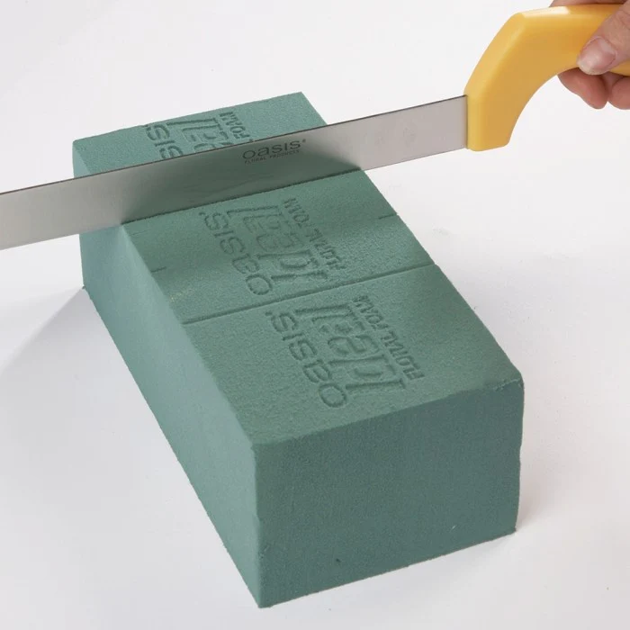 Oasis Ideal Floral Foam Brick Wet - Image 3