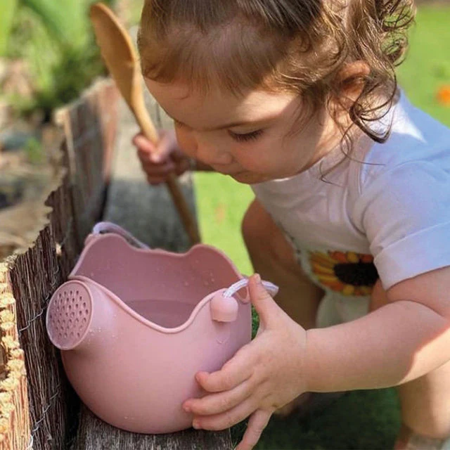 Scrunch Watering Can - Image 3