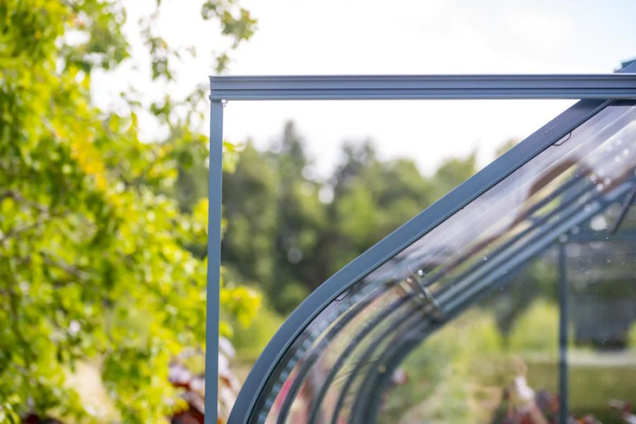 Vitavia Saturn Greenhouse - Image 4