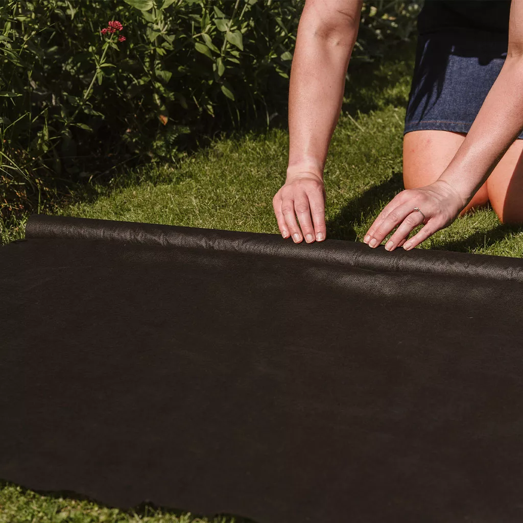Weedstop™ Classic Beds & Borders Weed Fabric L 12m x W 1m - Image 3