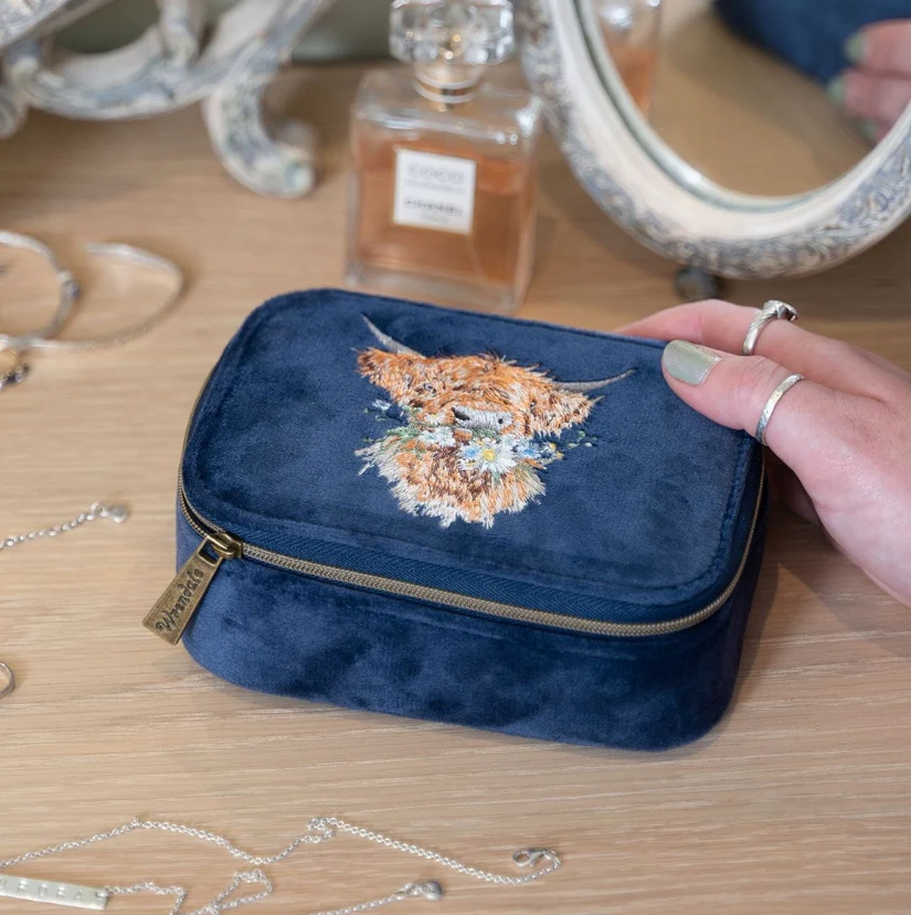 Wrendale 'Daisy Coo' Highland Cow Embroidered Accessory Case - Image 4