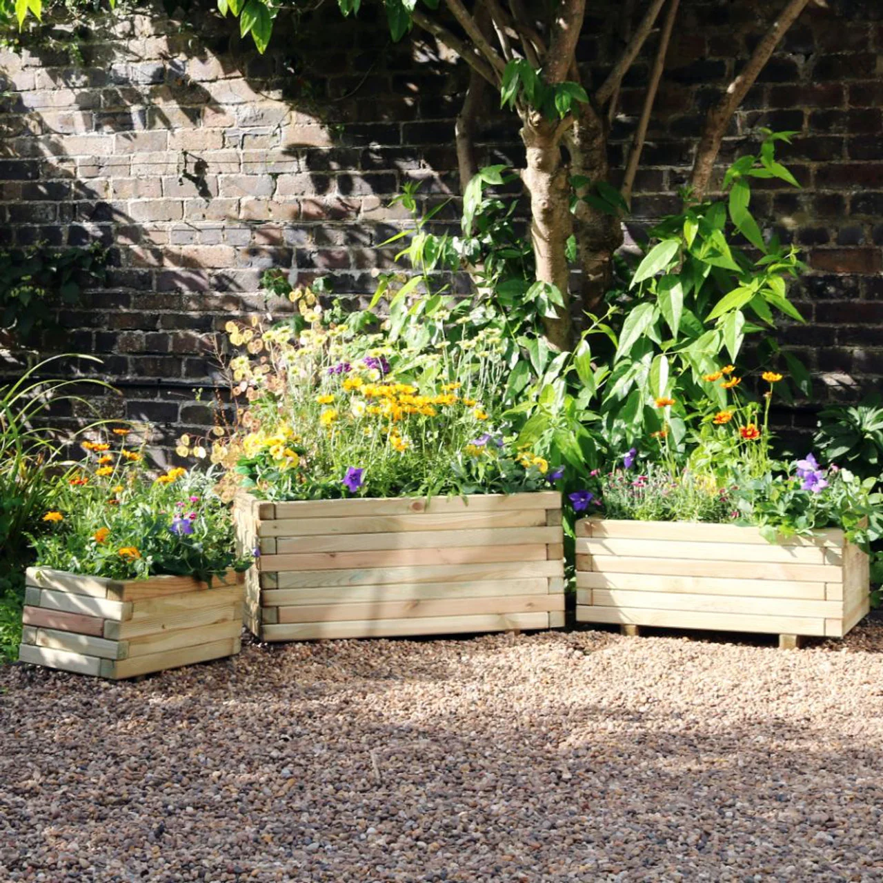 Zest 4 Leisure Gresford Planter - Image 2